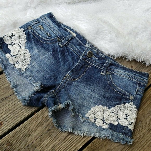 Hot Kiss Cici Cutoff Blue Jean Shorts Sz 7 / 29″ W - Picture 3 of 10